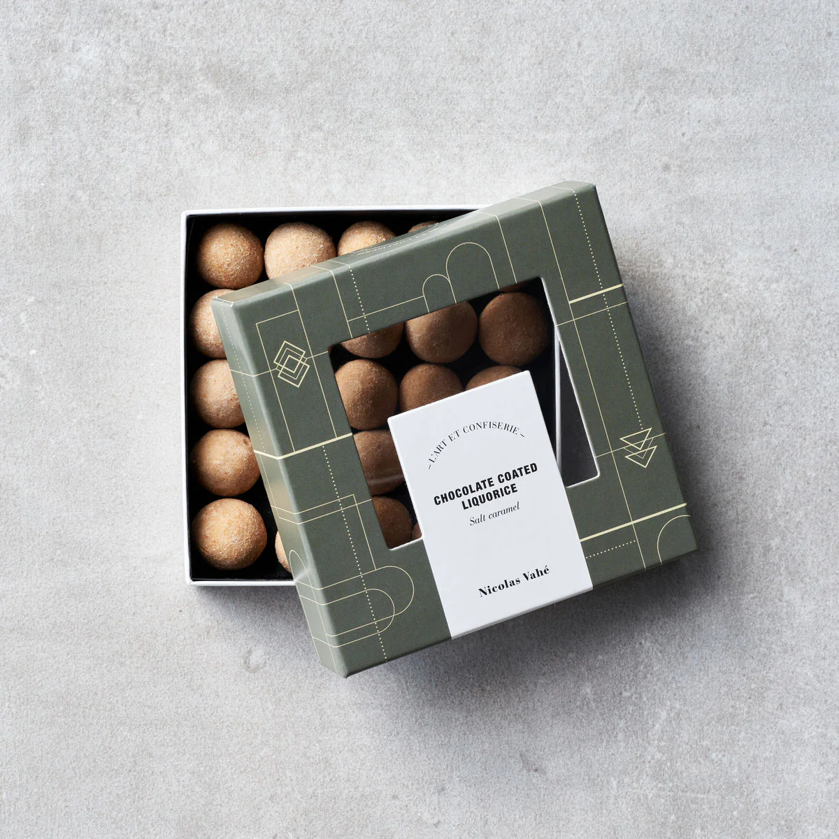 Chocolate coated liquorice, salt caramel - Image 2